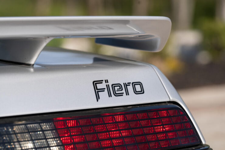 Pontiac Fiero SE 14