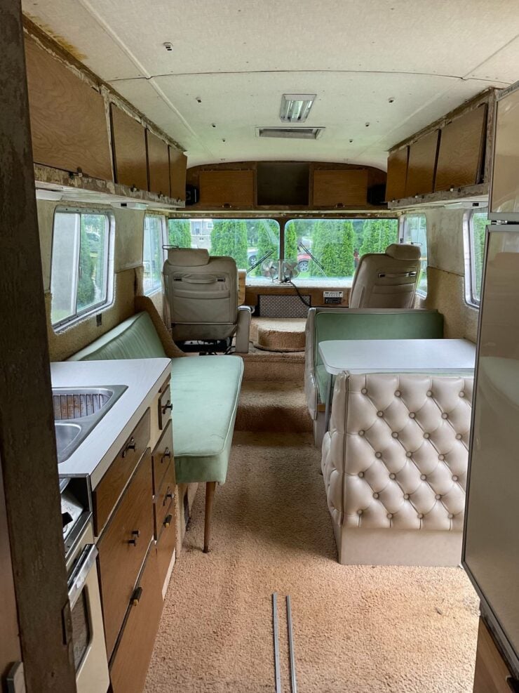 Streamline Travel Home RV 10