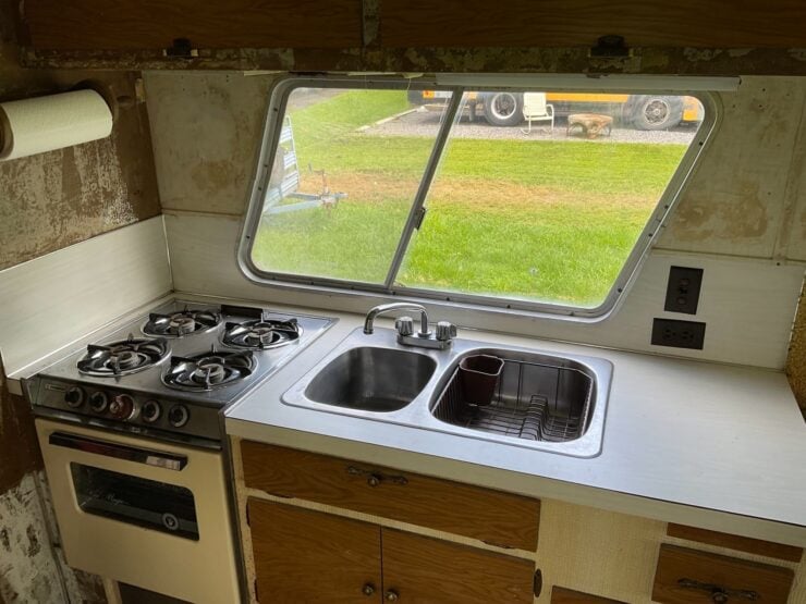Streamline Travel Home RV 17