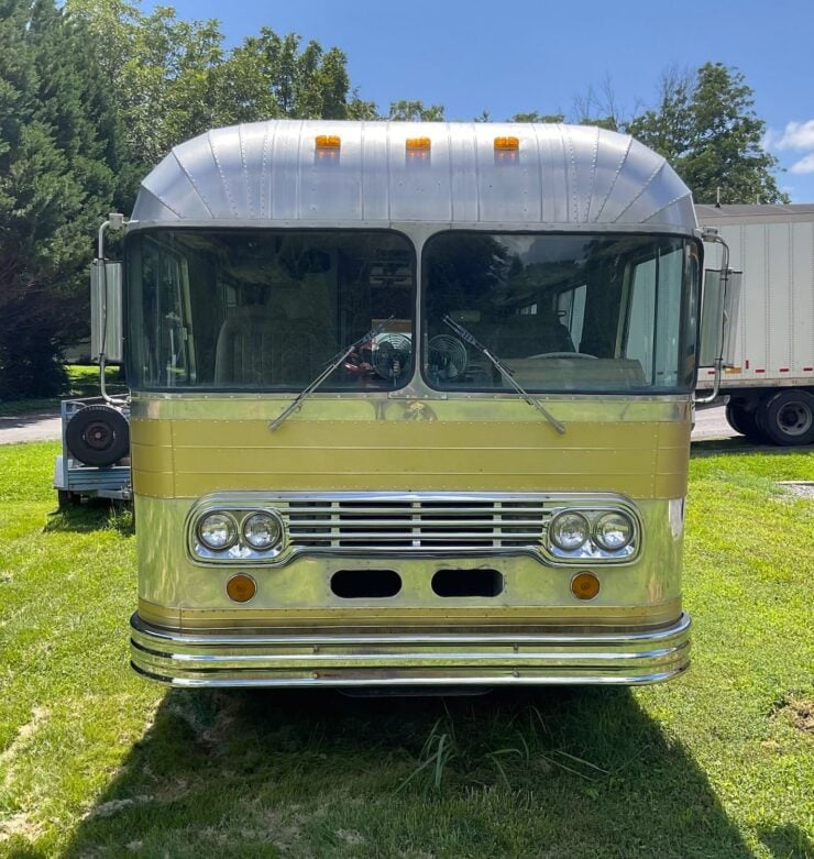 Streamline Travel Home RV 2