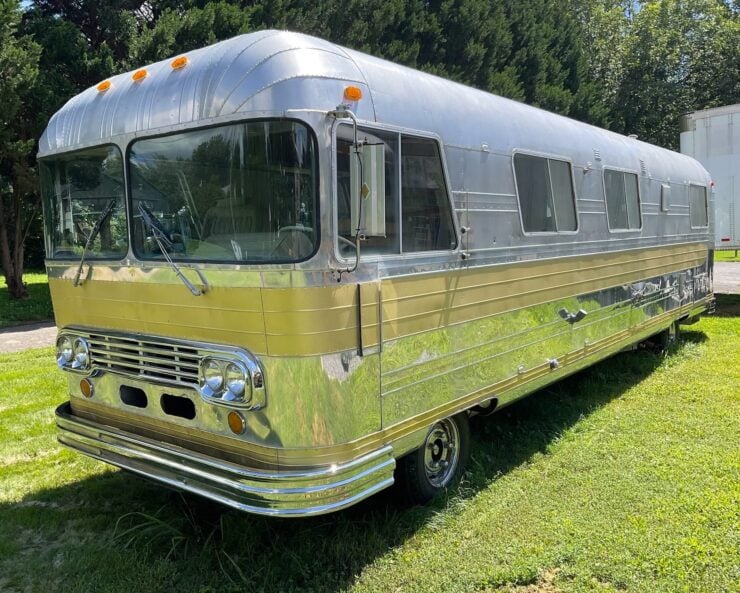 Streamline Travel Home RV 7