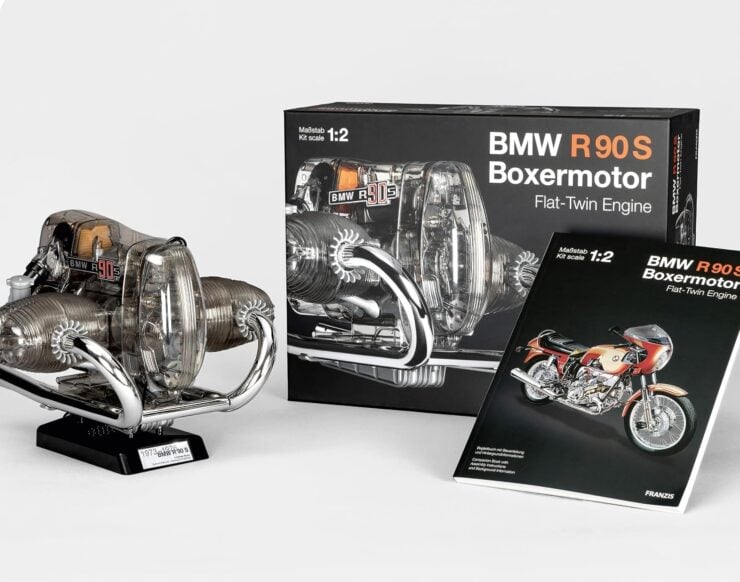 The Franzis BMW R90S Engine Model Kit 1