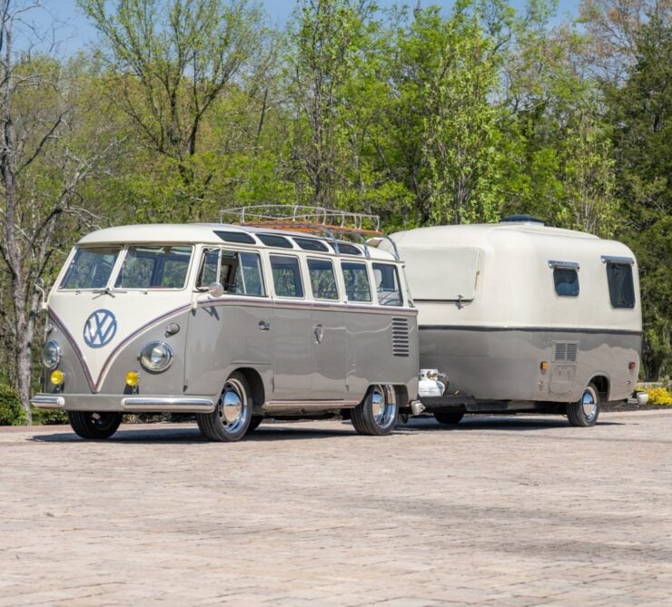 Volkswagen Bus 15 Window 10