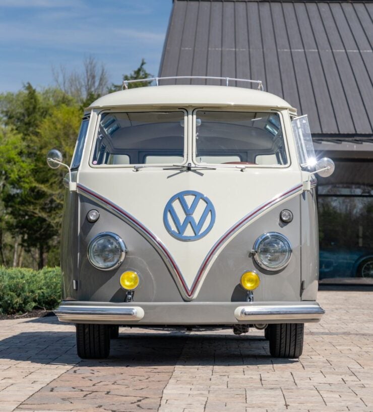 Volkswagen Bus 15 Window 13