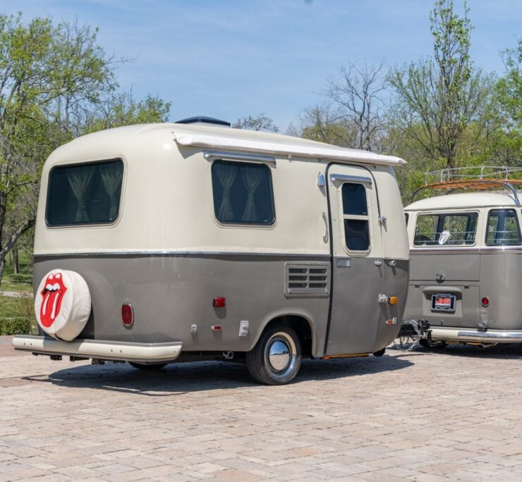 Volkswagen Bus 15 Window 14