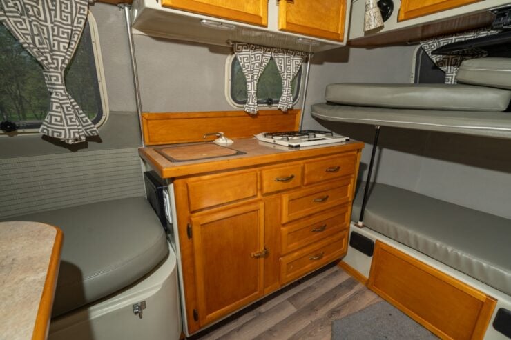 Volkswagen Bus 15 Window 15