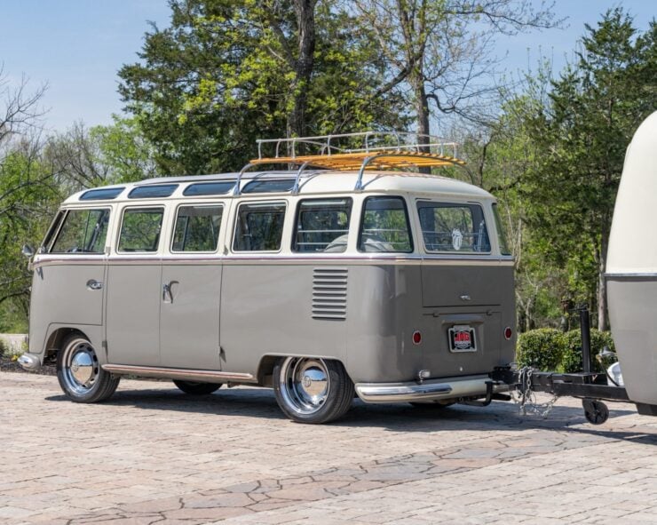 Volkswagen Bus 15 Window 2