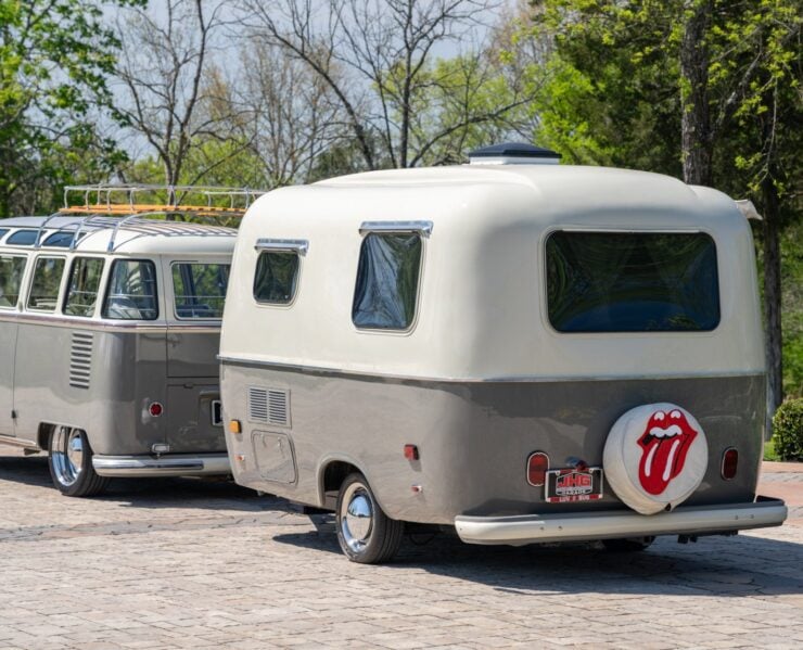Volkswagen Bus 15 Window 6