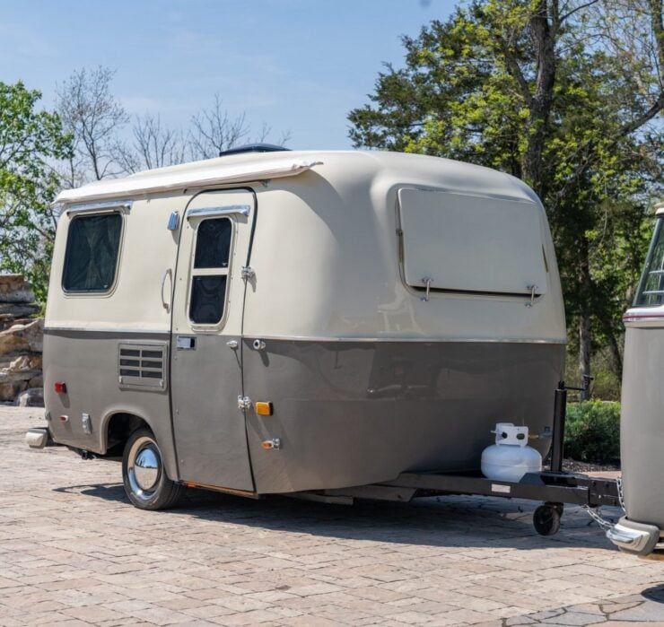 Volkswagen Bus 15 Window 9
