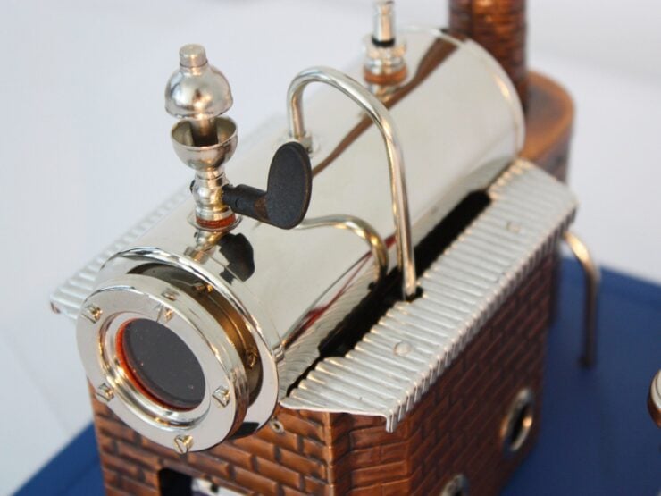 Wilesco 9 Desktop Steam Engine 4