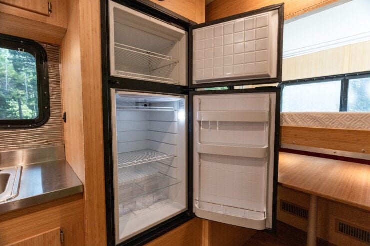 BMY M931A2 6×6 Overlander RV 7