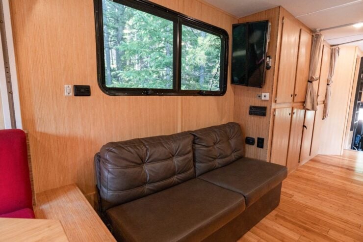 BMY M931A2 6×6 Overlander RV 8