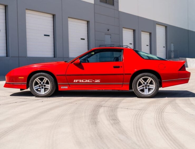 Chevrolet Camaro Z28 IROC-Z 18