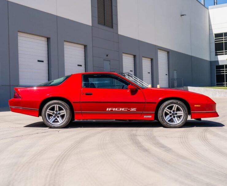 Chevrolet Camaro Z28 IROC-Z 5
