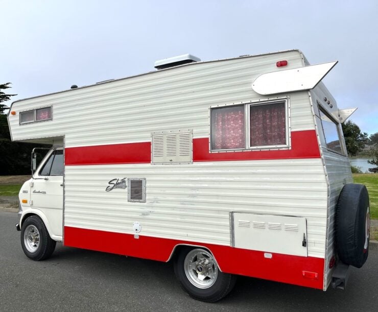 Ford Econoline Shasta Motorhome 4
