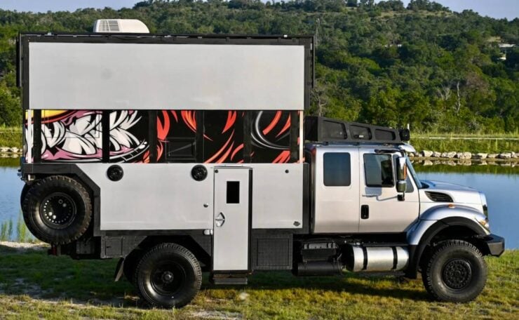 GXV Pangea 7300 Global Expedition Vehicle 2