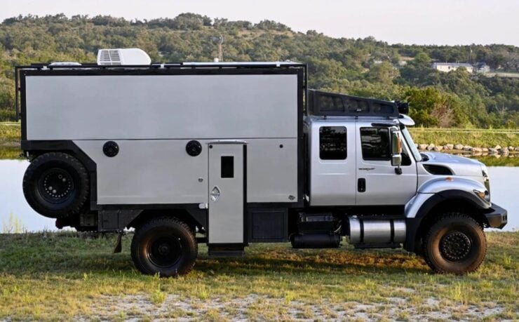 GXV Pangea 7300 Global Expedition Vehicle 7