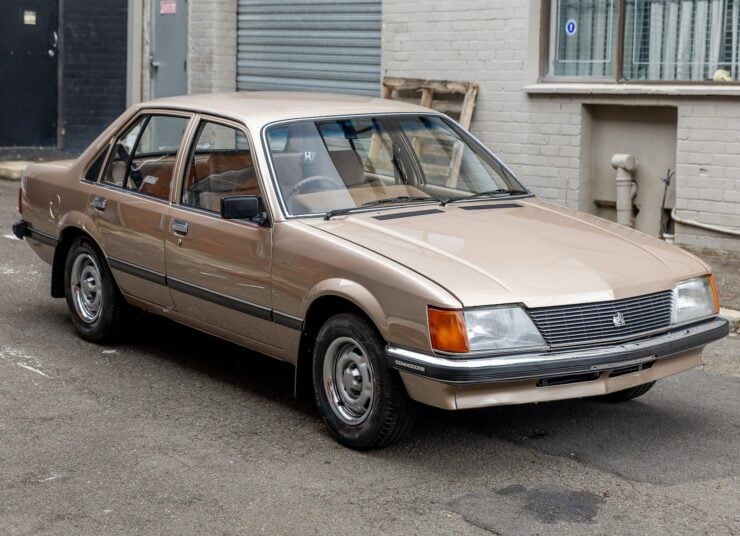 Holden Commodore VH Car 13