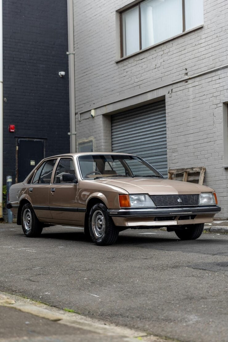 Holden Commodore VH Car 17