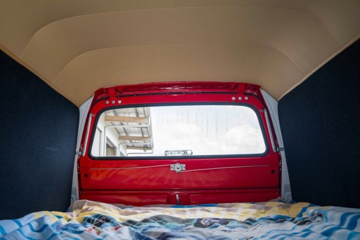 Holden Sandman Panelvan 17