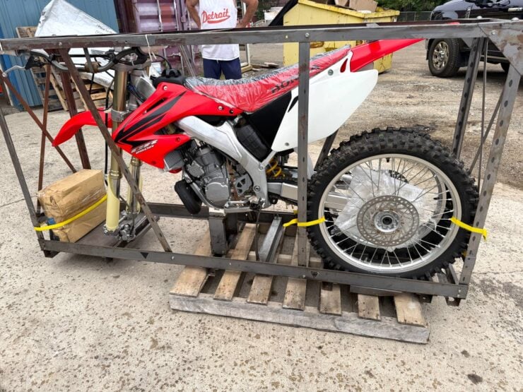 Honda CR250R Motorcycle 5