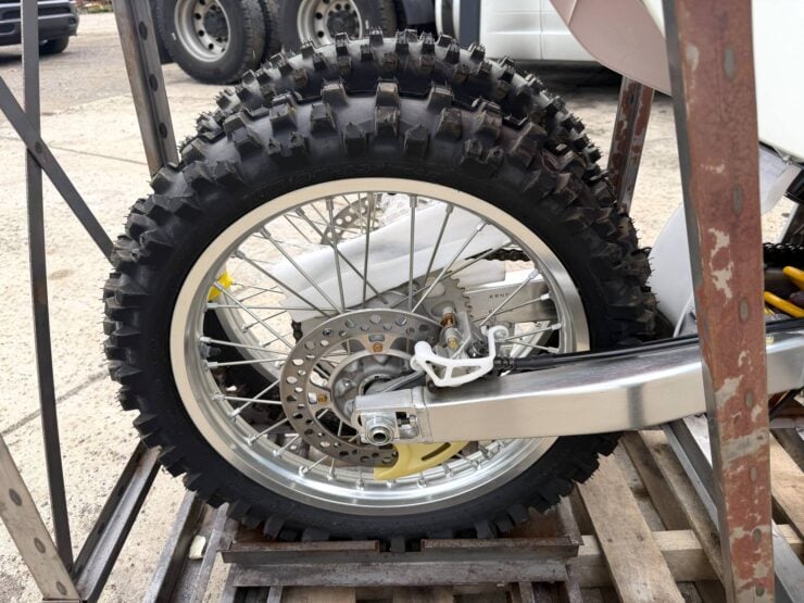 Honda CR250R Motorcycle 8