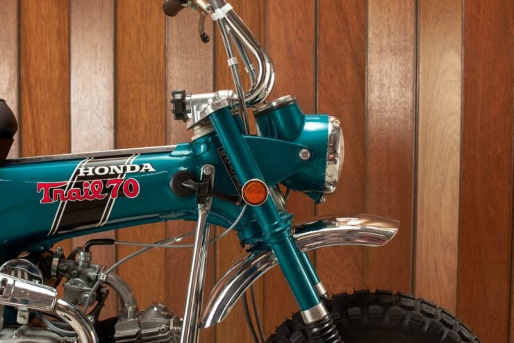 Honda CT70H Trail Motorcycle 10