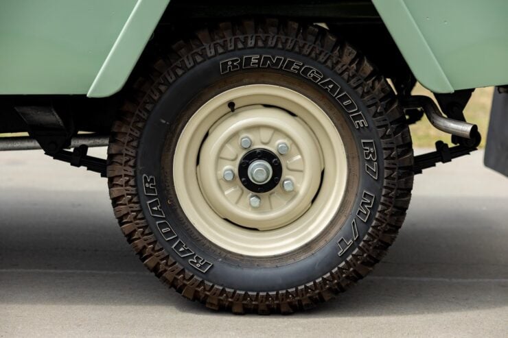 Land Rover Santana 1300 Forward Control 17