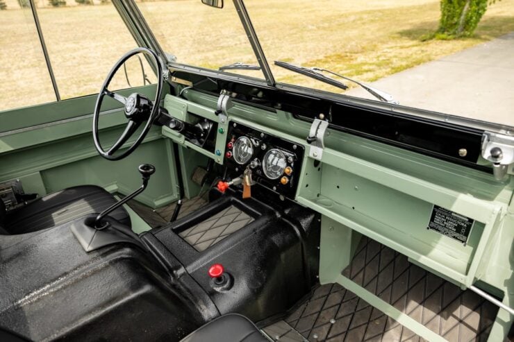 Land Rover Santana 1300 Forward Control 3