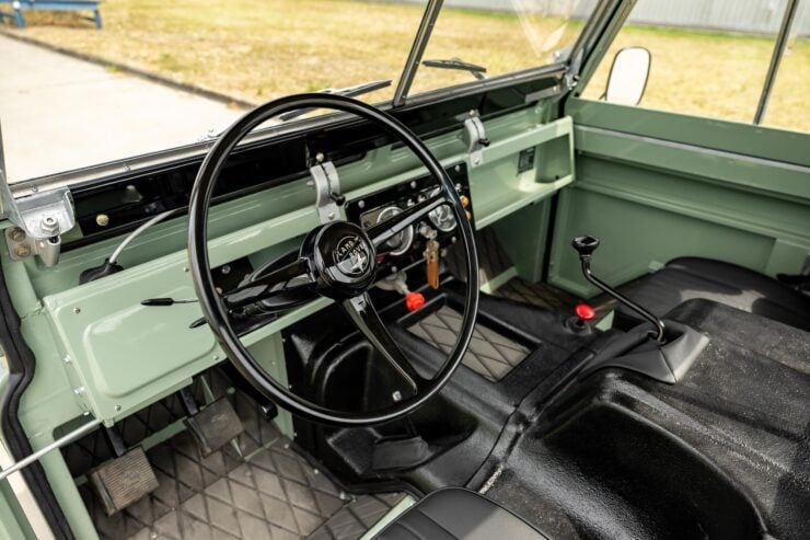 Land Rover Santana 1300 Forward Control 4
