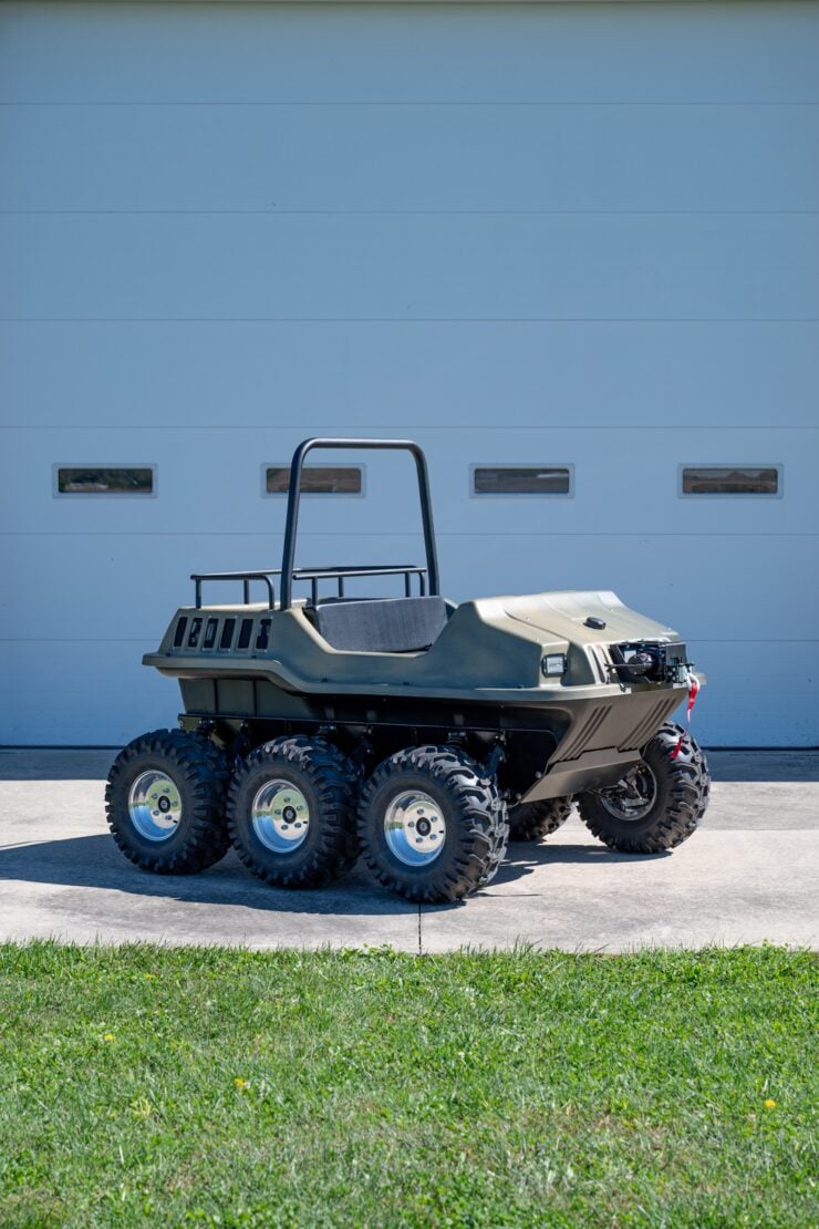 MAX 2 880-S Amphibious 6x6 ATV 1