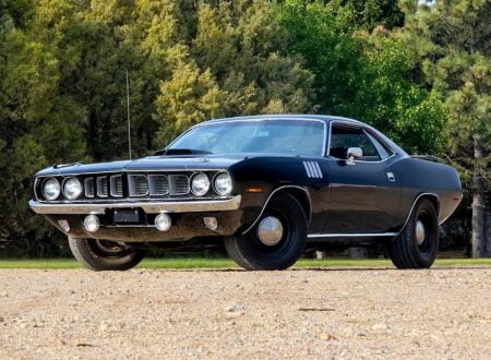 Plymouth Cuda 440 Six-Barrel Muscle Car