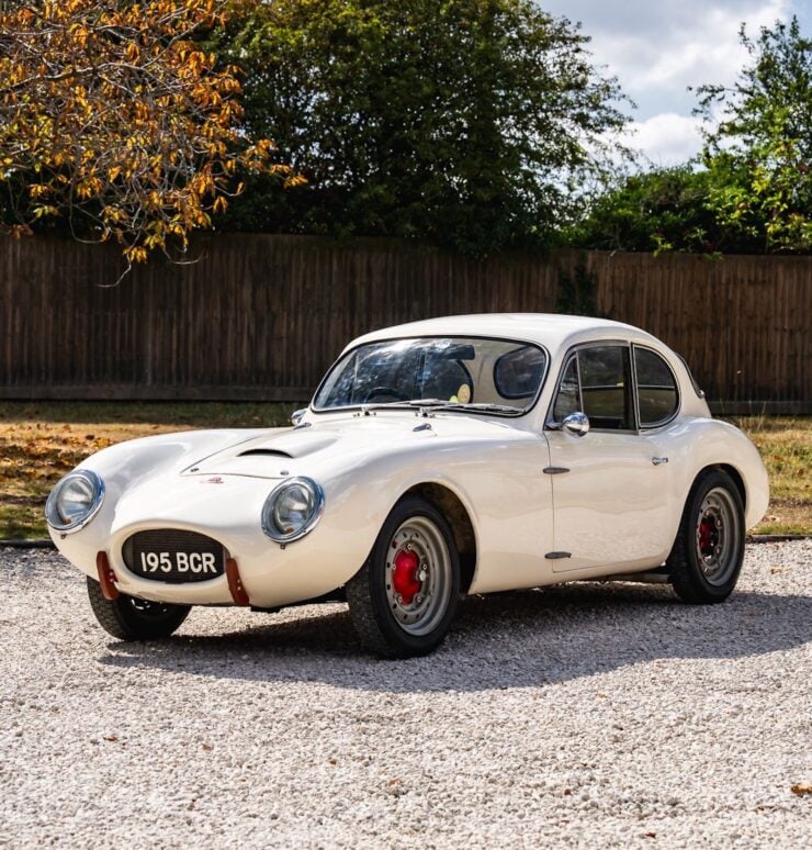 Rochdale GT Classic Car 11