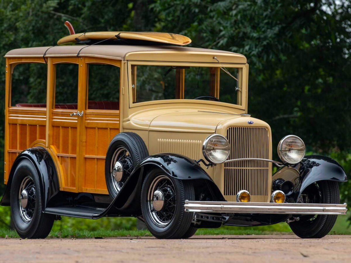 1932-Ford-Supercharged-V8-