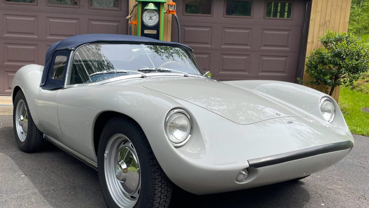 Devin-D-Sports-Car-1200x675.jpeg