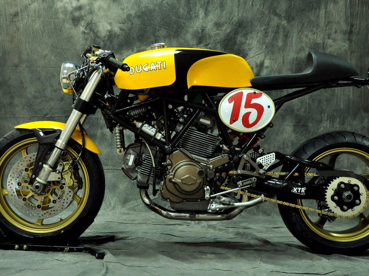 Ducati-750-SS-1200x900.jpg