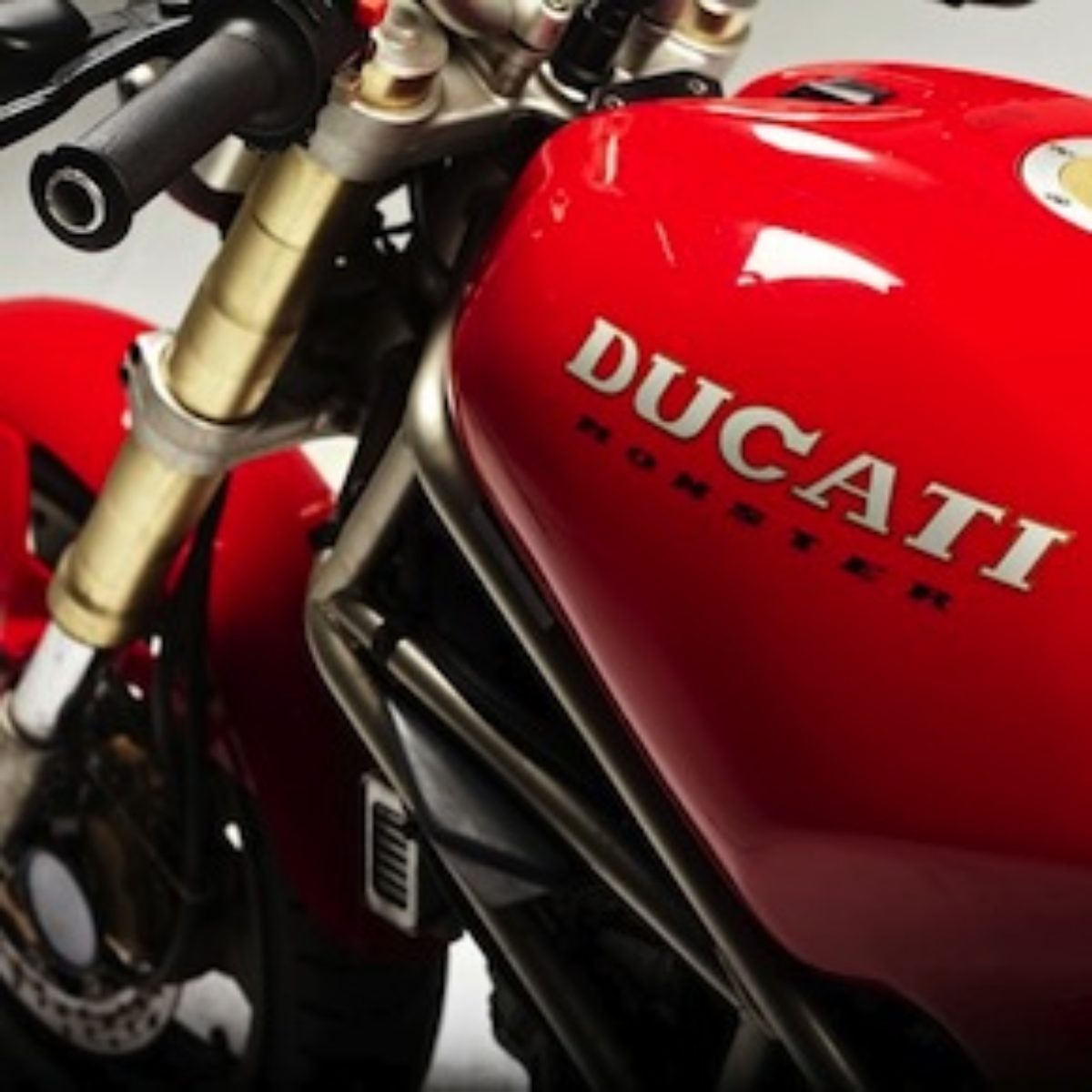 Ducati モンスター900 タンク M400 M750 M900 Ducati-Monster-Thumbnail-