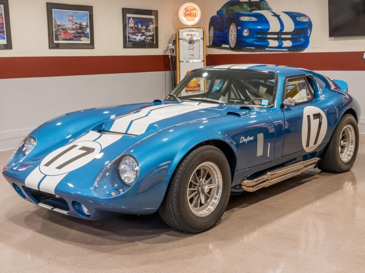Factory-Five-Type-65-Coupe-