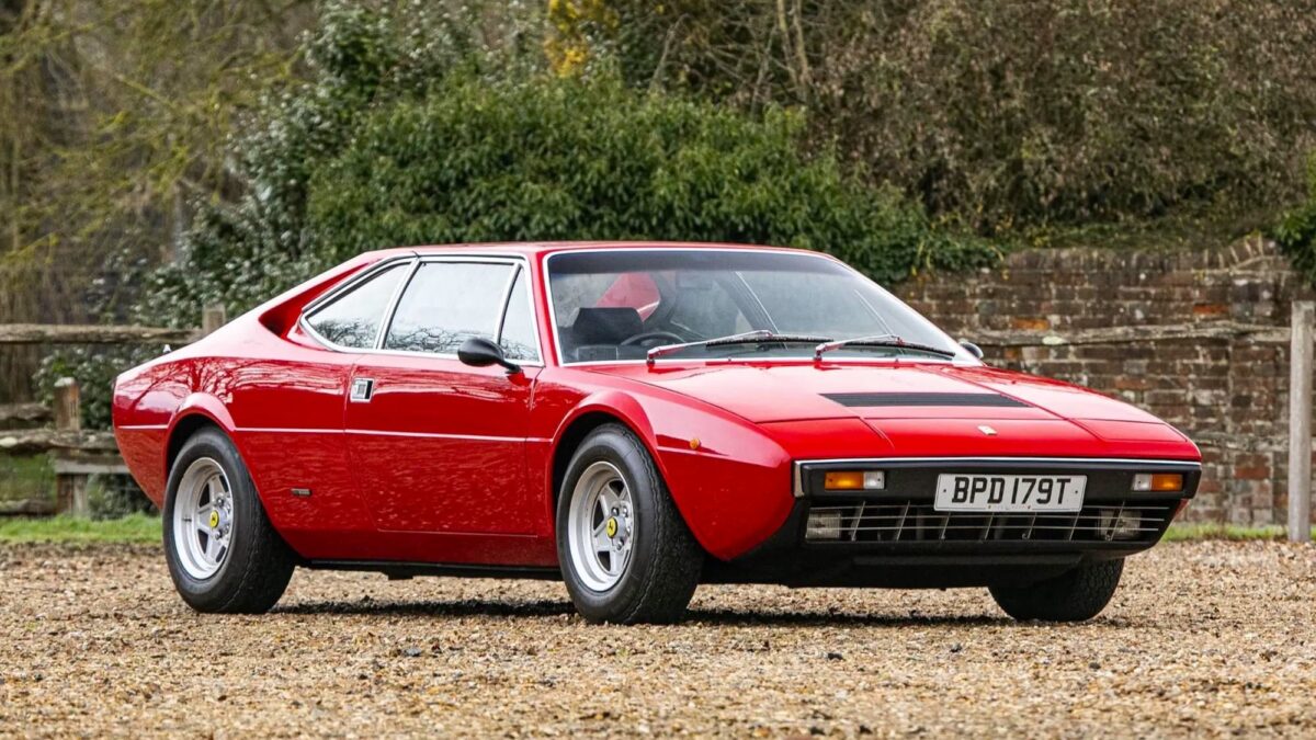 Ferrari-Dino-308-GT4-1-