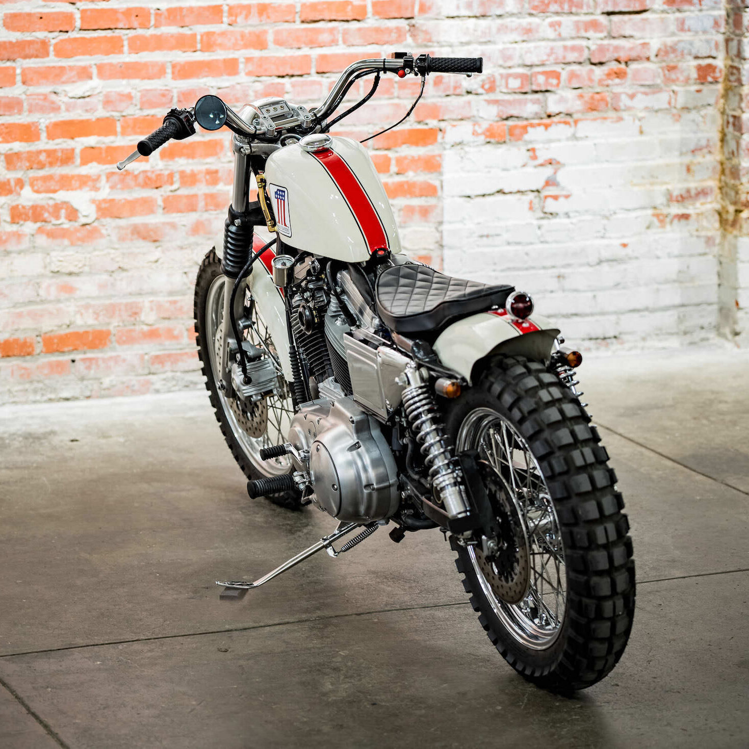 Harley-Davidson-XL1200-