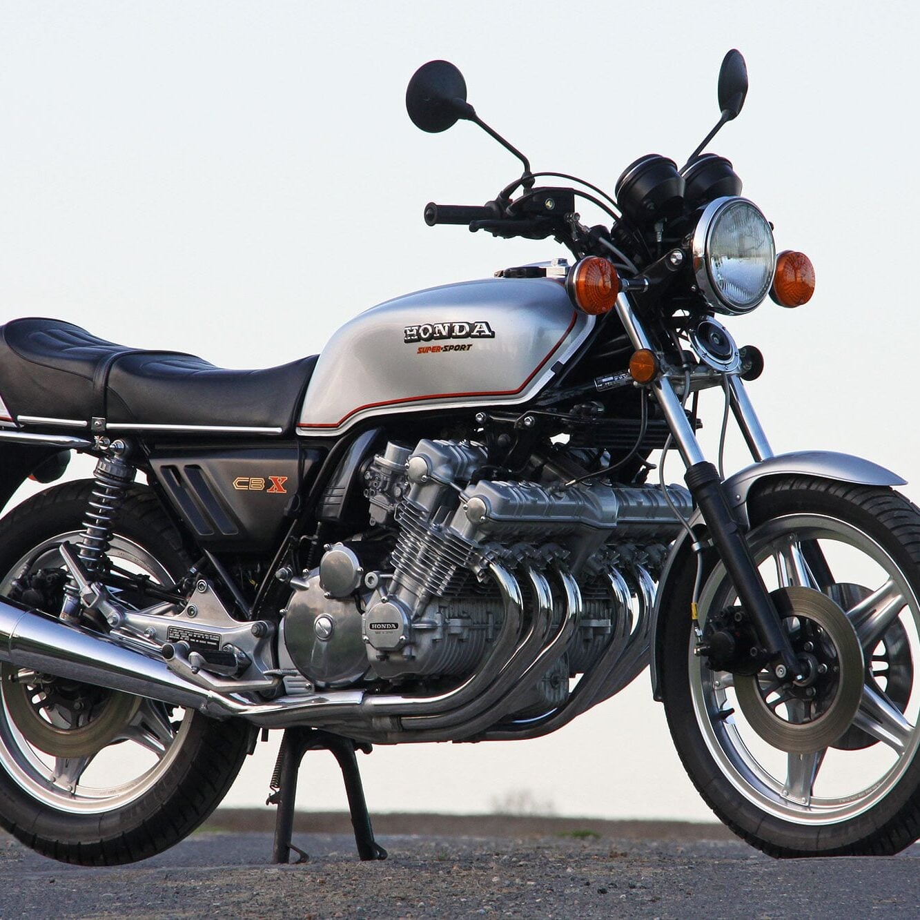 Honda-CBX-1-1333x1333.jpg