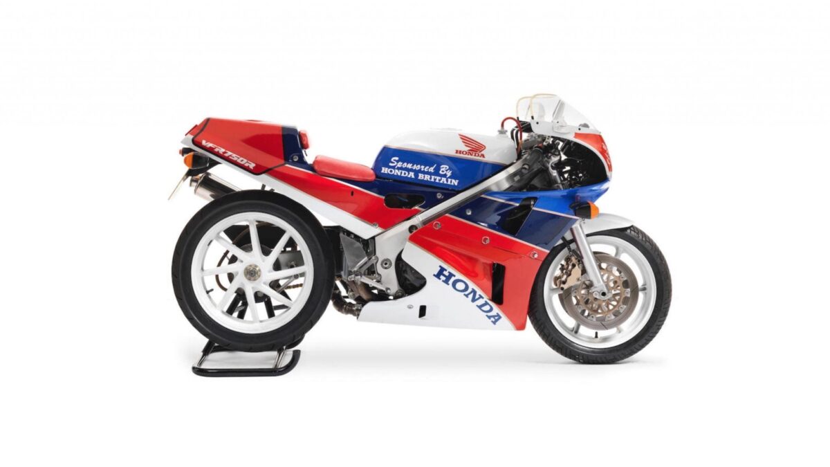 Honda-VFR750R-K-Type-RC30-