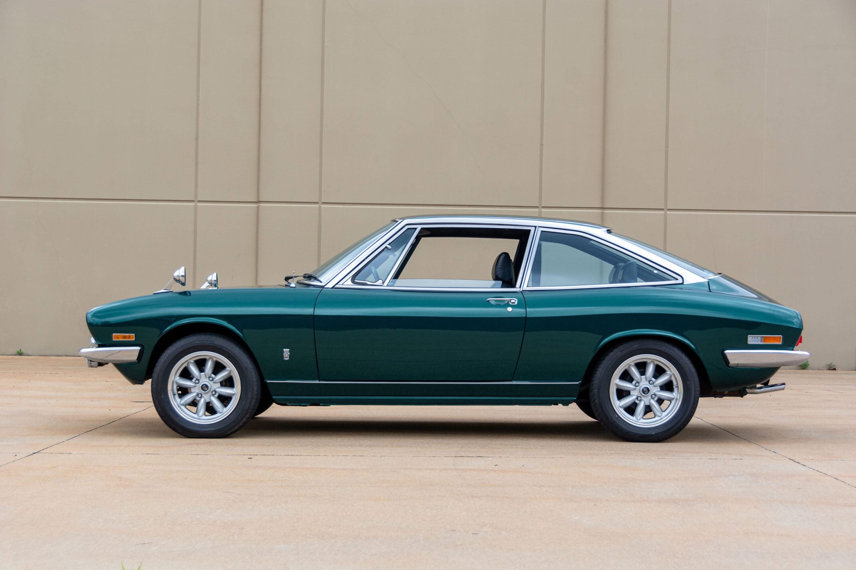 The Isuzu 117 – One Of The First Japanese Production Cars Designed