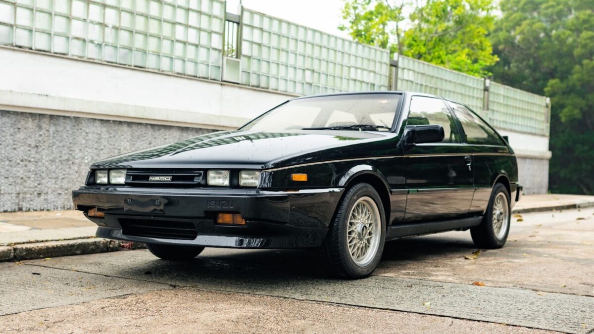 Isuzu-Piazza-Lotus-Car-