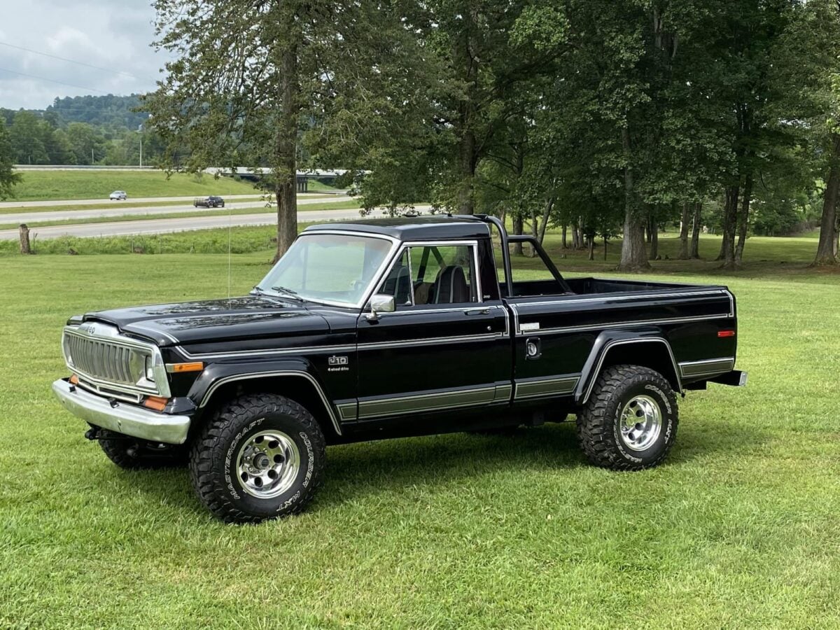 Jeep-J10-Laredo-Pickup-Truck-7
