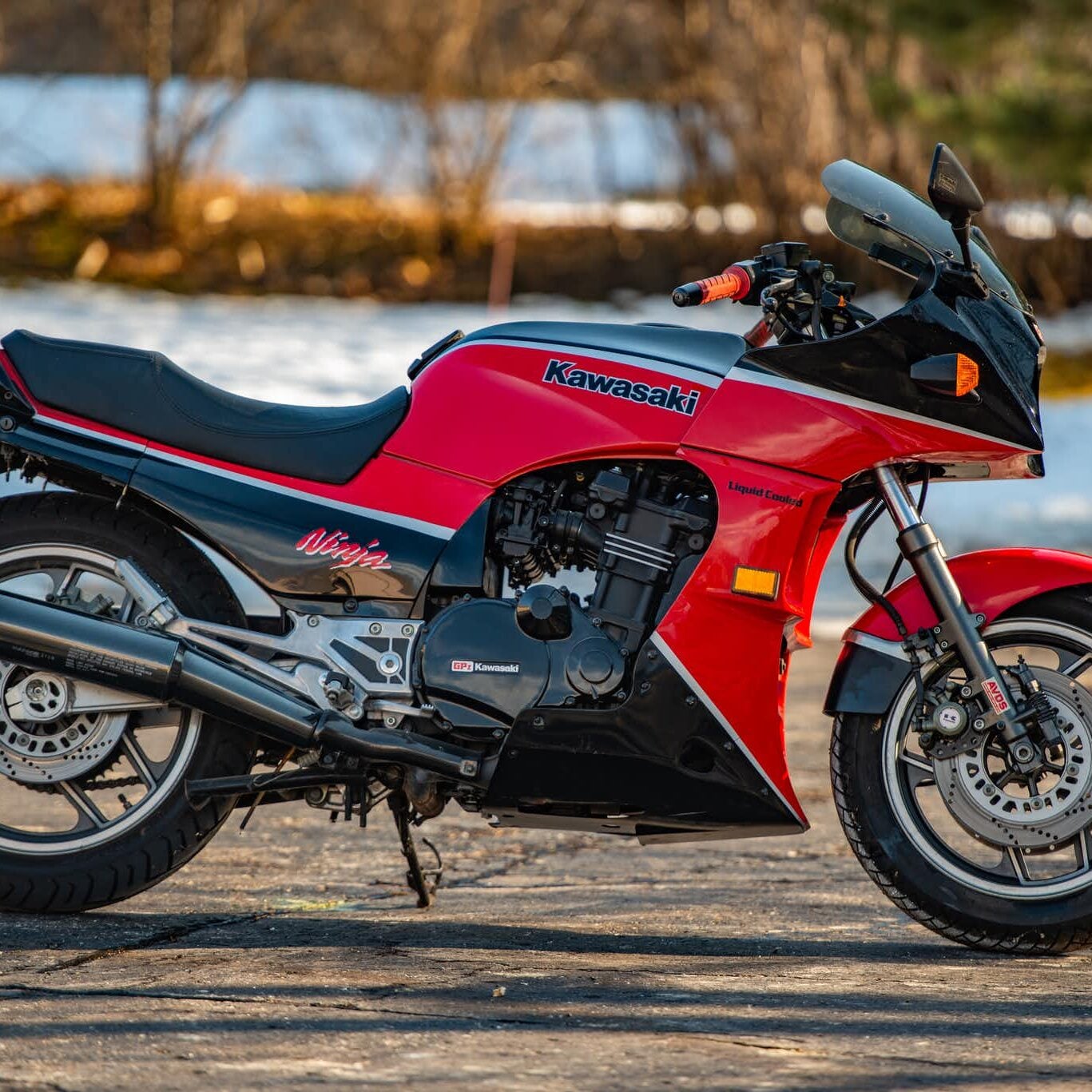 Kawasaki-Ninja-ZX900-4-