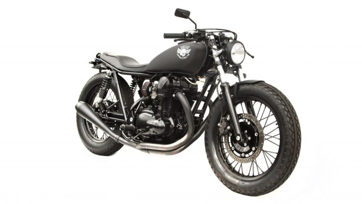 カワサキ W650 タンク ブラック Kawasaki-W650-custom-2-