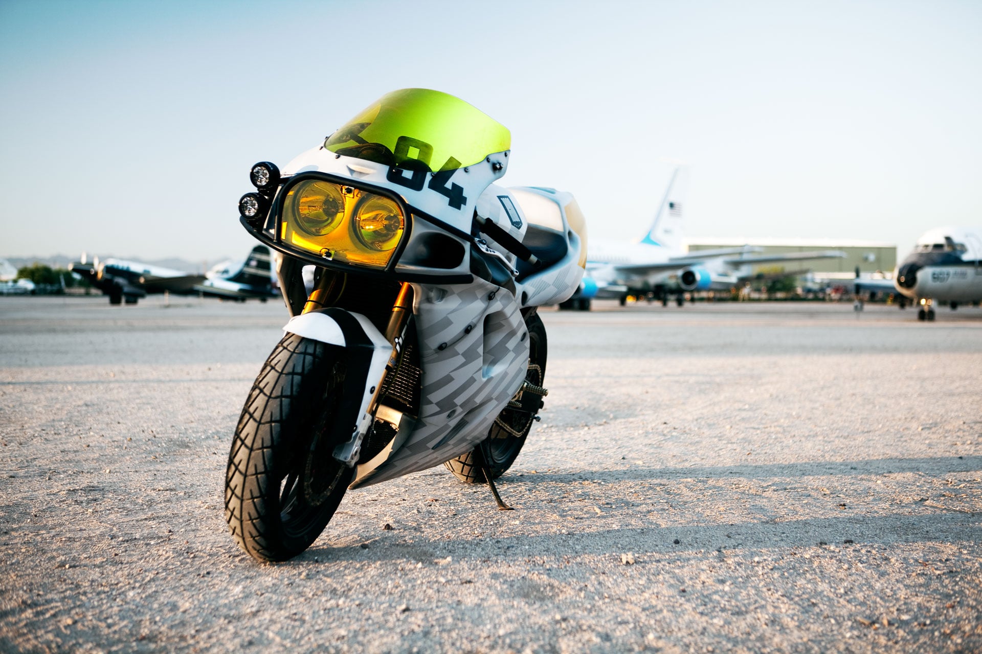 Kawasaki-ZX-7-by-Icon-1000.jpg
