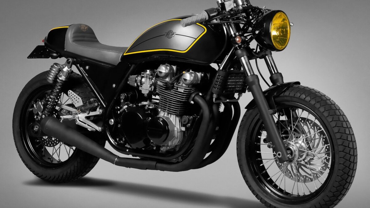Kawasaki Zephyr 750 by Ton-Up Garage