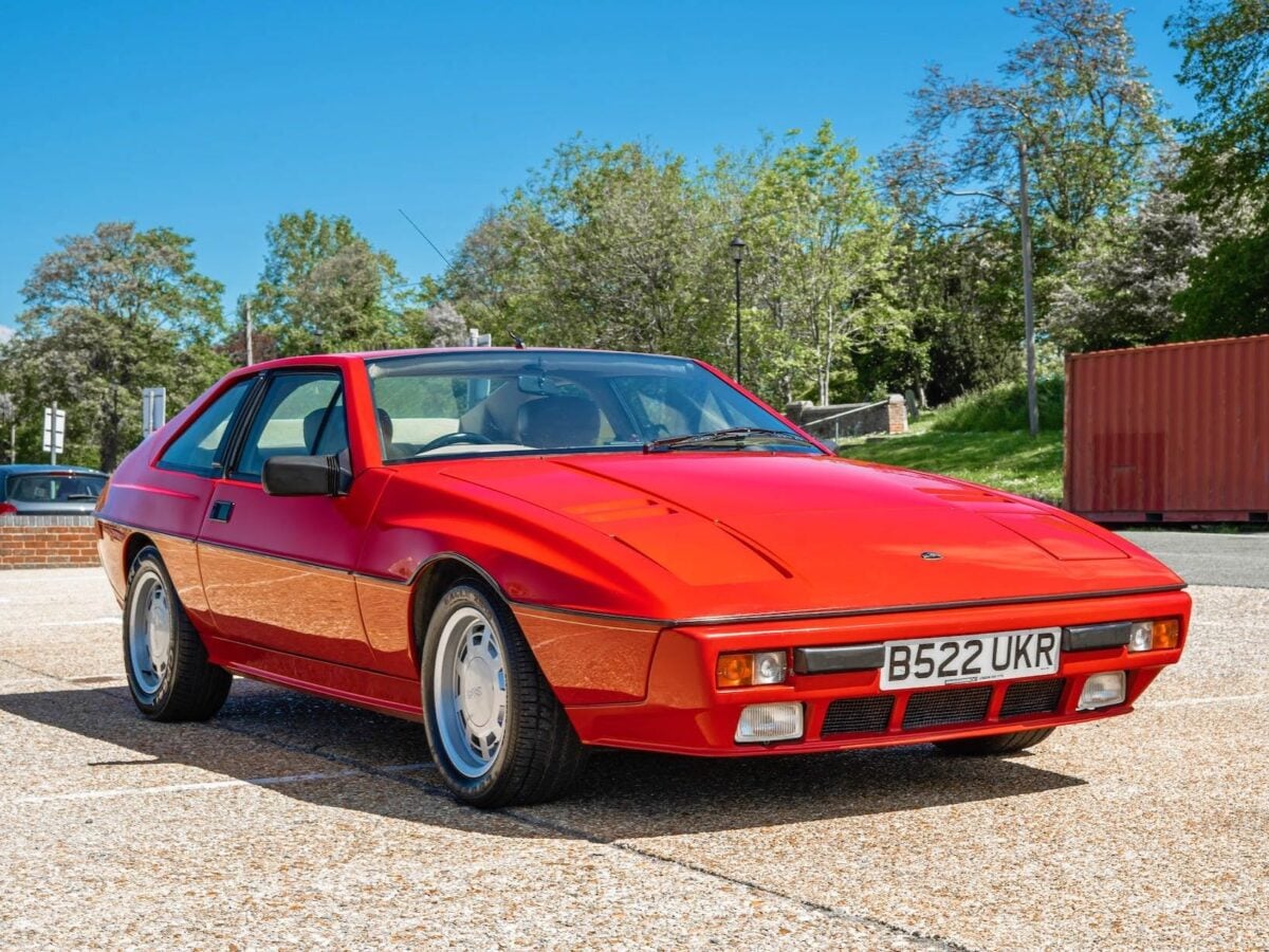 An Affordable European Wedge: The Lotus Excel
